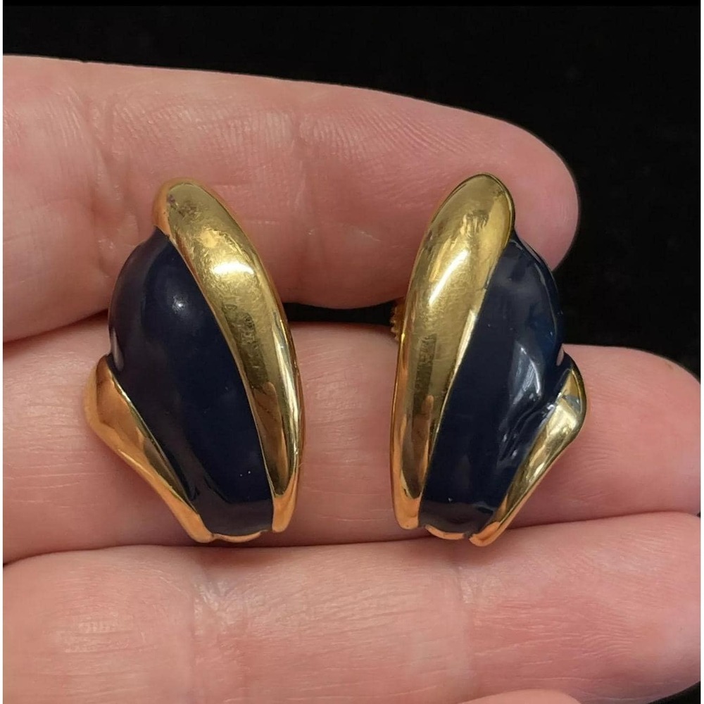 Vintage Napier Gold Tone Navy Enamel Puffy Shell Clip On Earrings Adjustable 80s